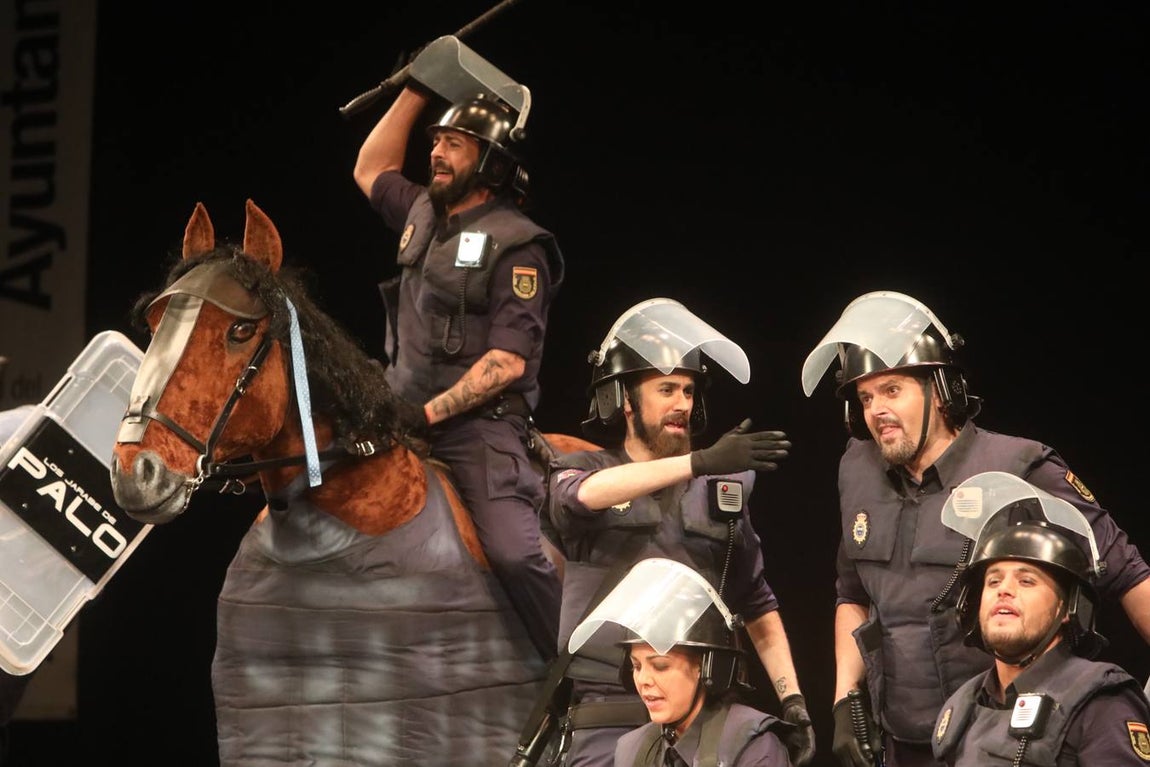 FOTOS: chirigota Los jarabe de palo