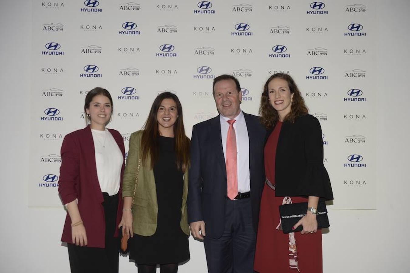 Beatriz Salas, Leire Fuertes, María Cabrera y Maximiliano Makowski, de Hyundai. 