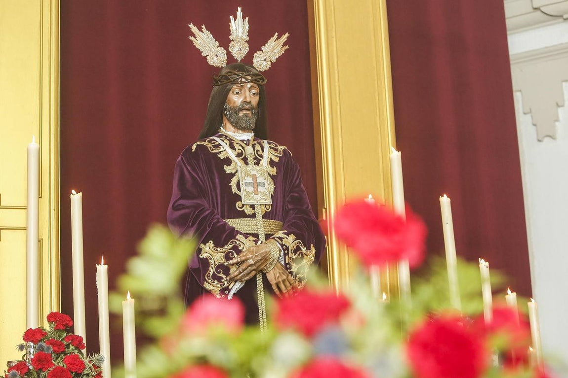 En imágenes, el primer viernes de marzo como antesala de la Cuaresma en Córdoba