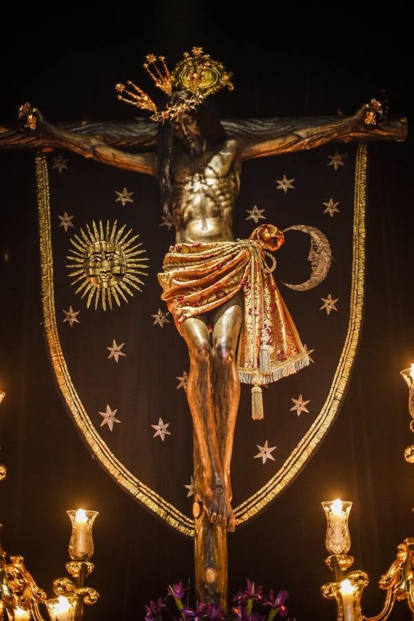 En imágenes, el primer viernes de marzo como antesala de la Cuaresma en Córdoba