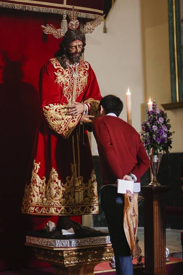 En imágenes, el primer viernes de marzo como antesala de la Cuaresma en Córdoba