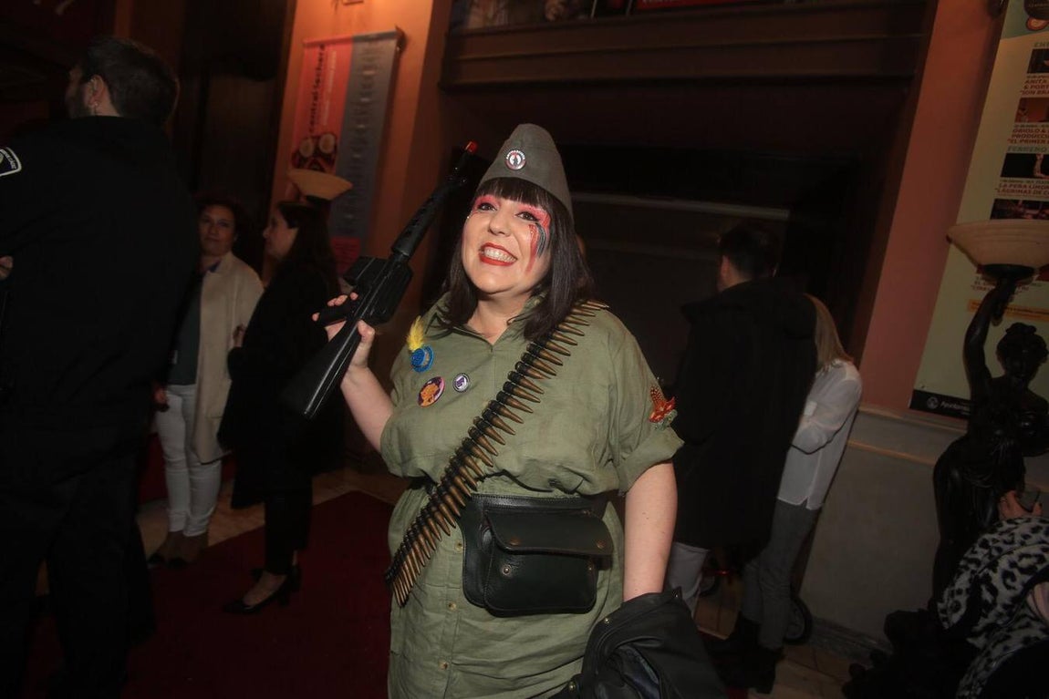 Políticos y famosos no se pierden la Gran Final del Falla