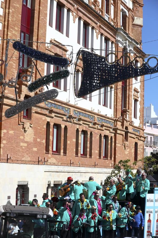 FOTOS: Los coros toman Cádiz en un segundo asalto