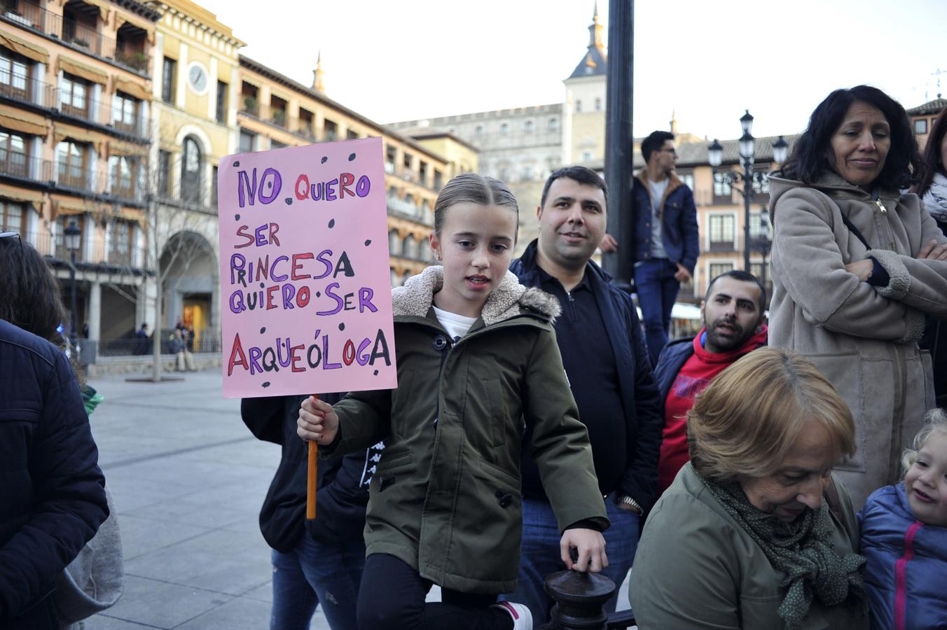 Multitudinaria manifestación en Toledo con motivo del 8-M