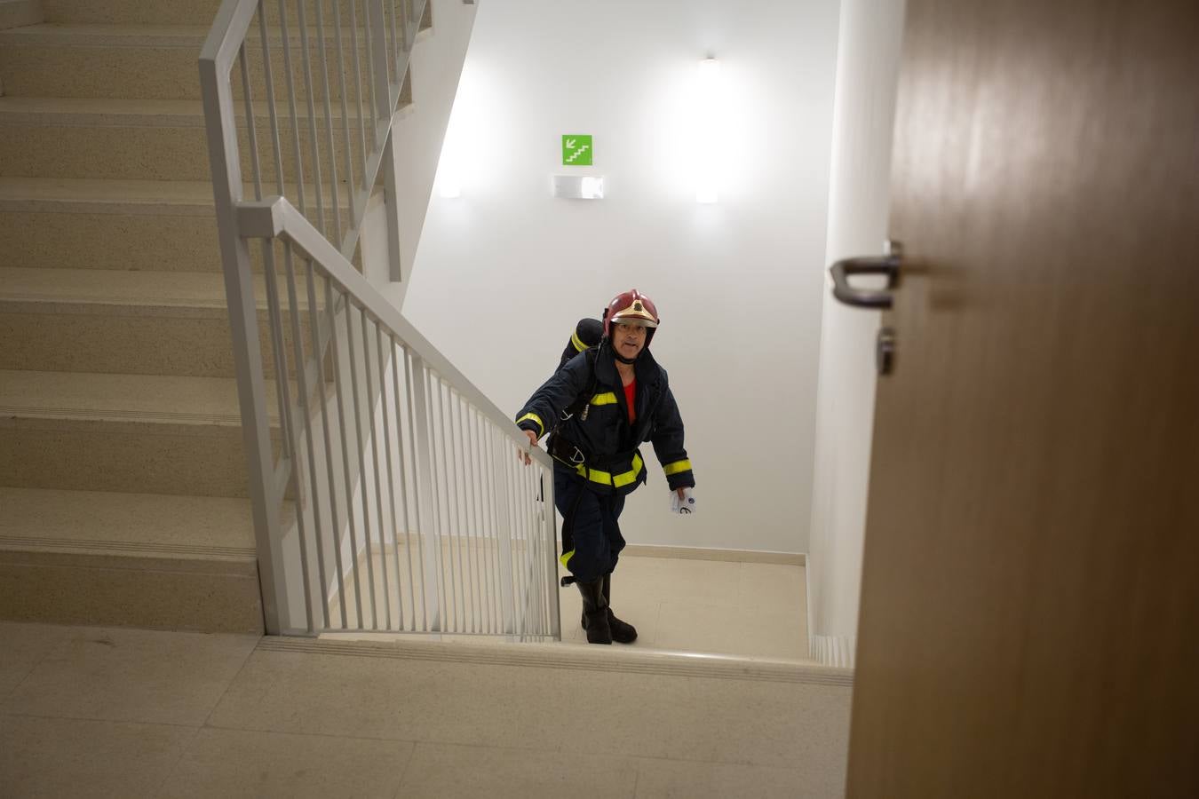 Cronoescalada a la Torre Sevilla, en imágenes