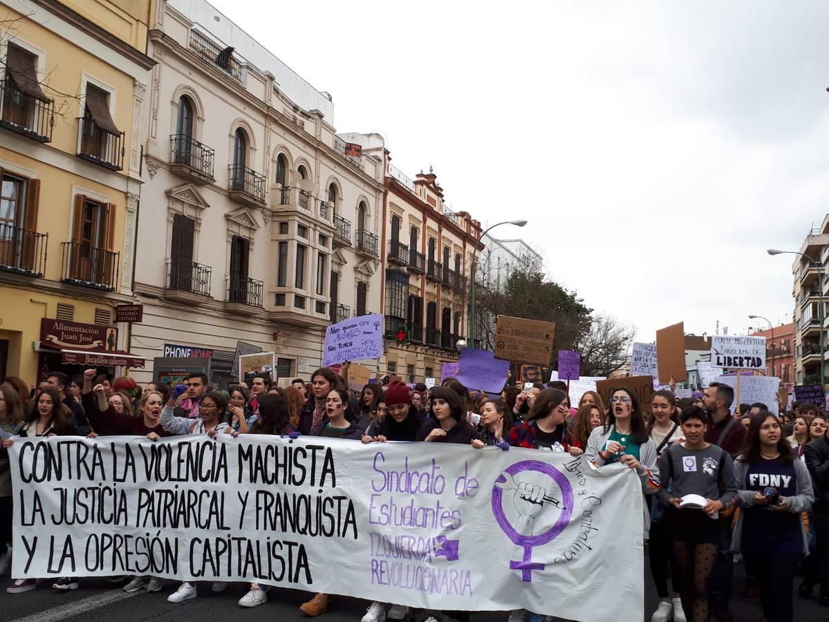 Fotogalería: Así ha sido la mañana del 8M en Sevilla