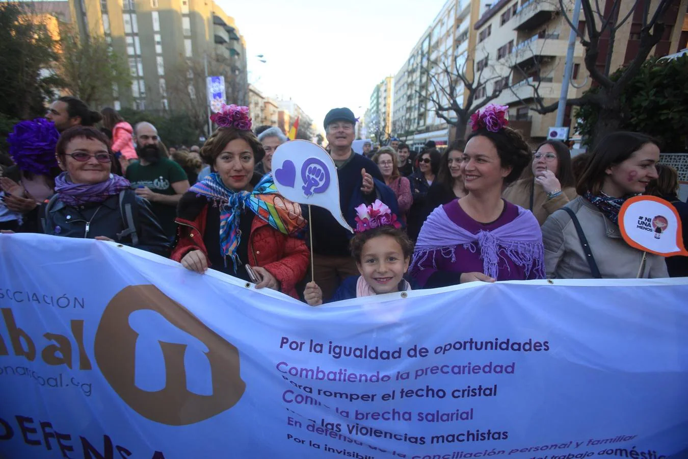 FOTOS: Las imágenes de la marcha del 8-M por Cádiz