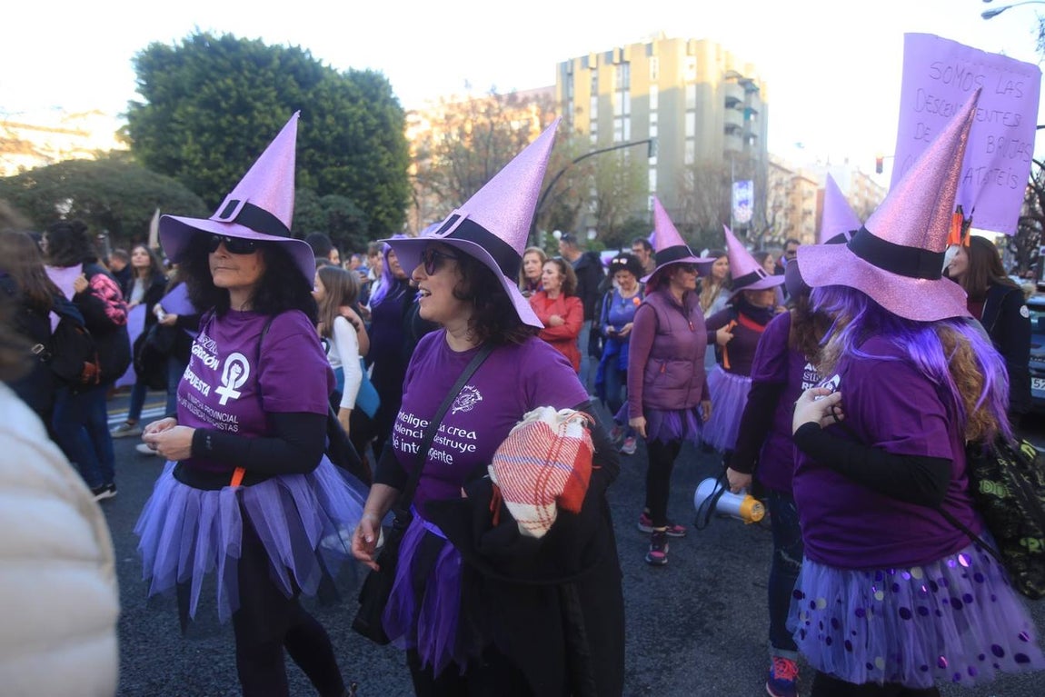 FOTOS: Las imágenes de la marcha del 8-M por Cádiz