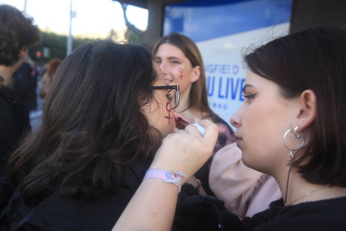 FOTOS: Las imágenes de la marcha del 8-M por Cádiz