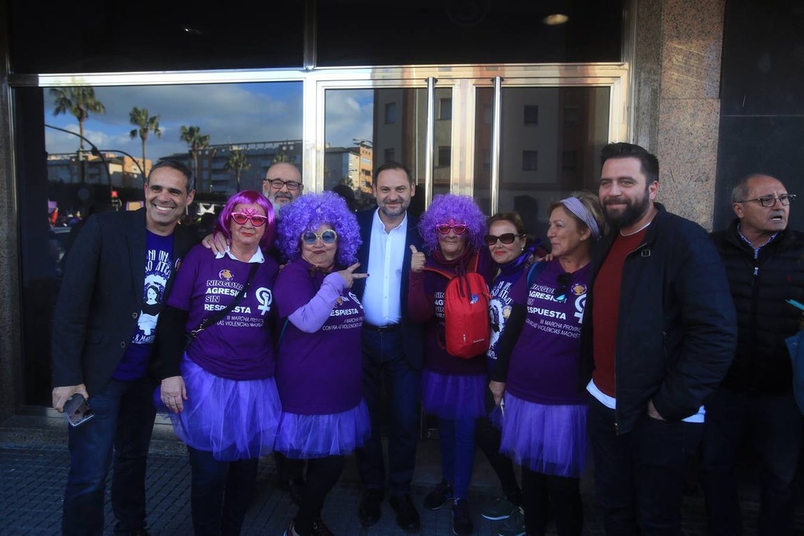 FOTOS: Las imágenes de la marcha del 8-M por Cádiz