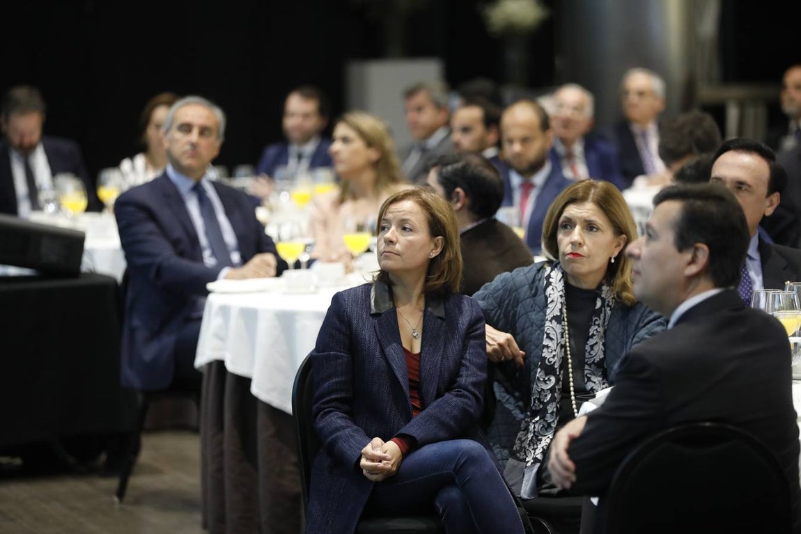 La charla del presidente de Abbott Laboratories España en Córdoba, en imágenes