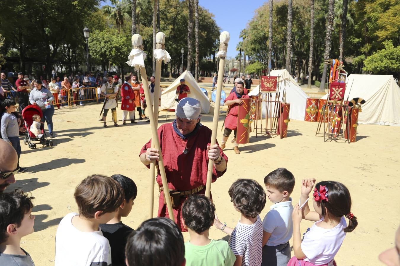 El Prado de San Sebastián en Sevilla se transforma en un campamento romano