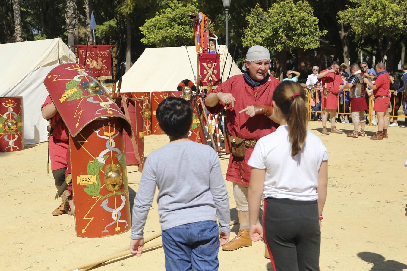 El Prado de San Sebastián en Sevilla se transforma en un campamento romano