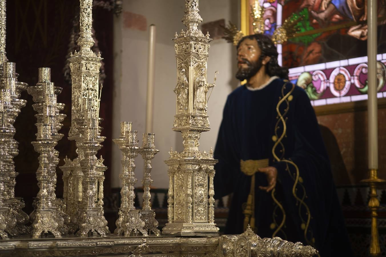 Galería de la Virgen del Rosario de la Hermandad de Montesión en su paso de palio