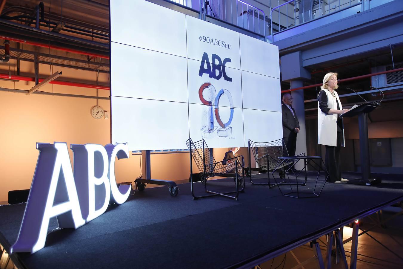 Catalina Luca de Tena en su discurso durante el acto