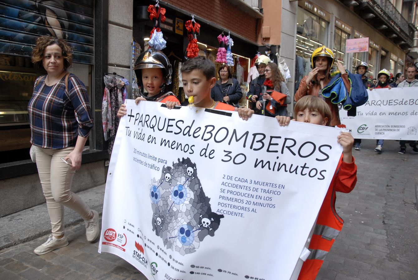 Los bomberos de la región protestan en Toledo