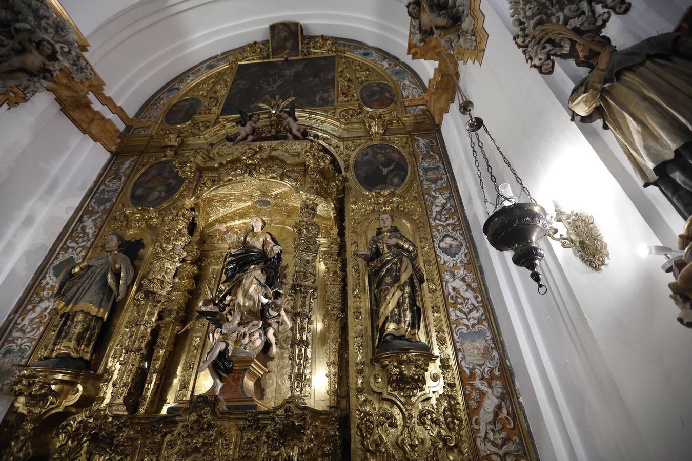 Los secretos de la capilla de la Asunción, en el Instituto Góngora de Córdoba, en imágenes