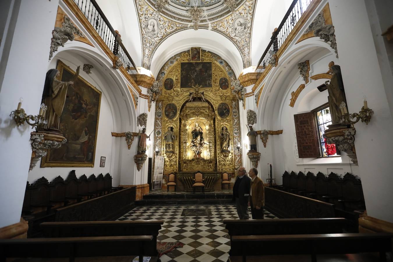 Los secretos de la capilla de la Asunción, en el Instituto Góngora de Córdoba, en imágenes