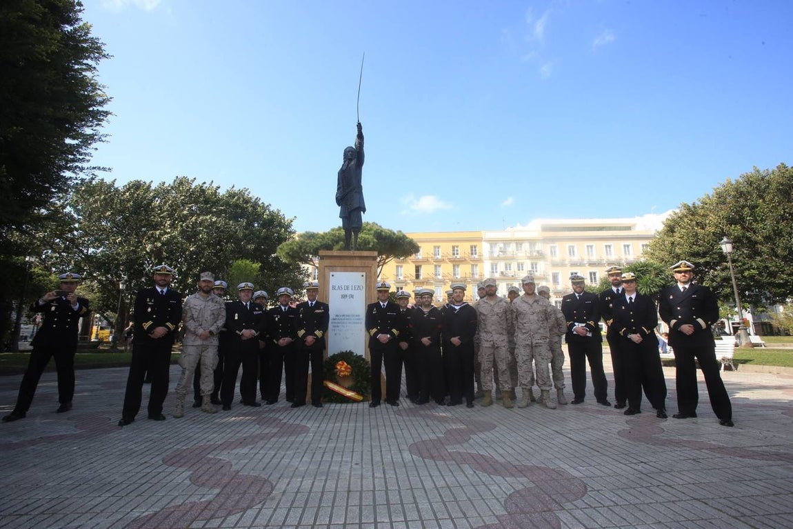 FOTOS: Homenaje de la Armada a la figura de Blas de Lezo en Cádiz
