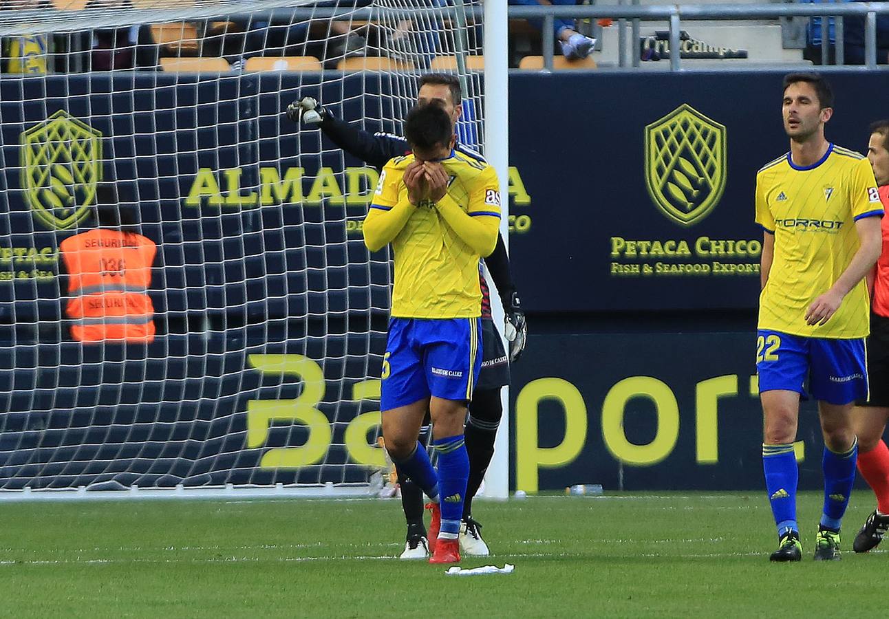 FOTOS: Cádiz CF - Córdoba CF en Carranza