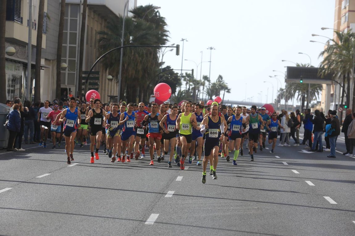 FOTOS: Búscate en la Media Maratón Bahía de Cádiz 2019