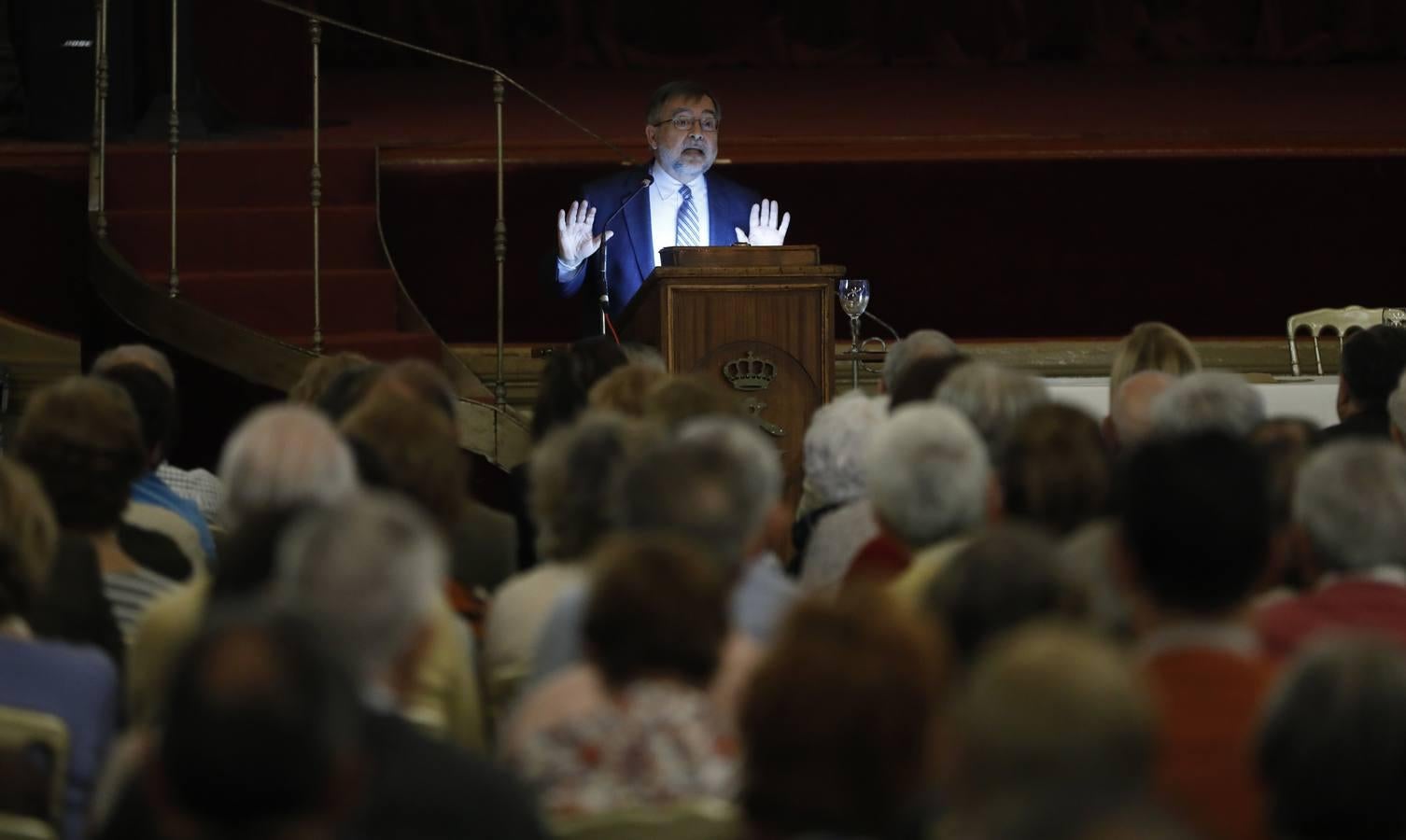 La conferencia de José Calvo Poyato en el foro «El Templo de Córdoba», en imágenes