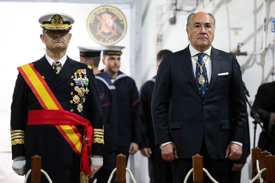 Jura de Bandera de personal civil a bordo del buque «Juan Carlos I» en Algeciras