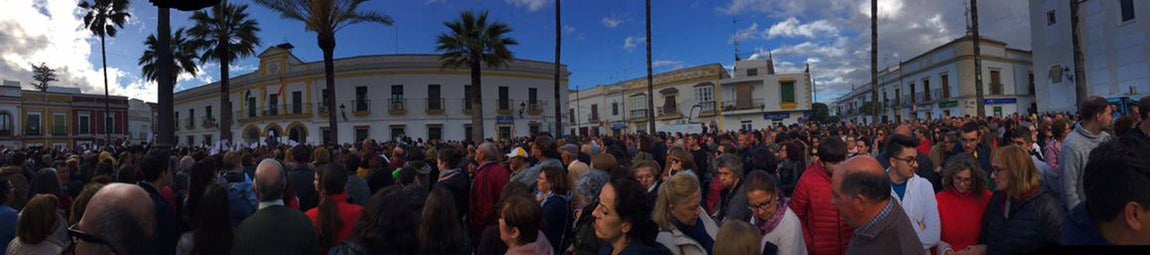Trebujena se echa a la calle por Lete