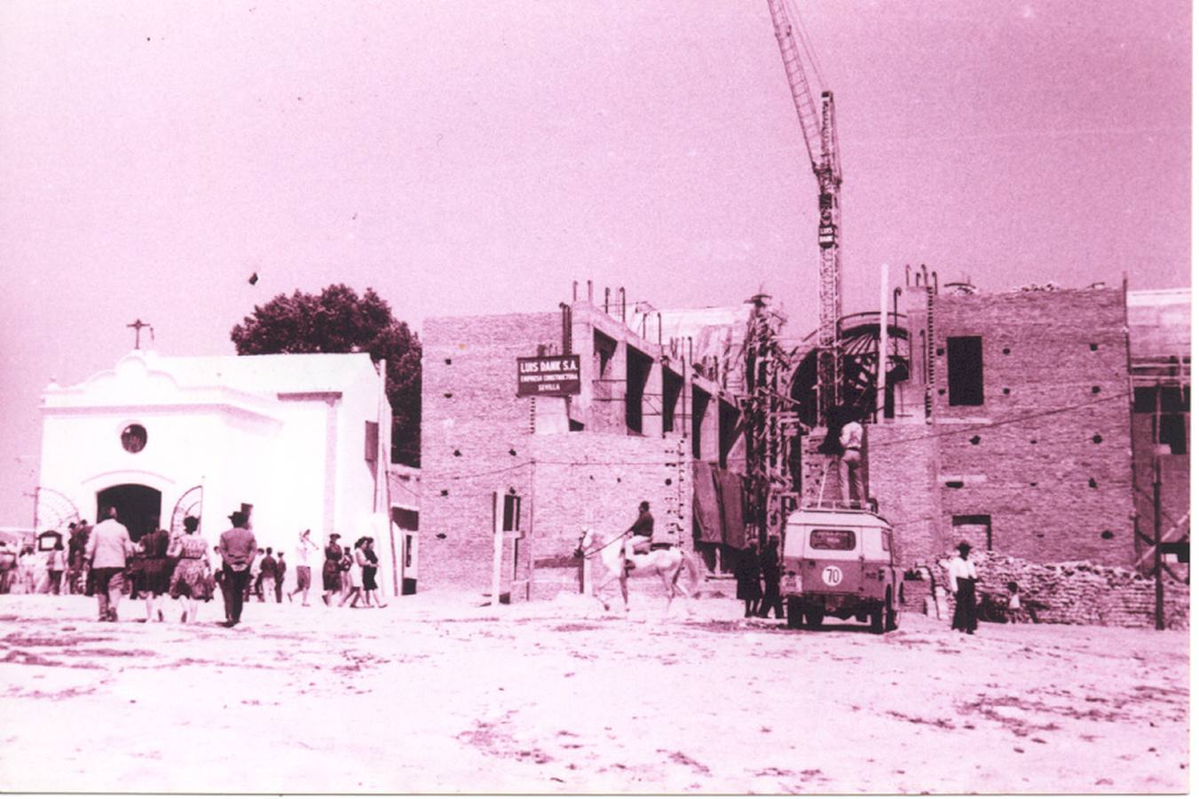 Las imágenes de la ermita de El Rocío en construcción, hace ahora 50 años