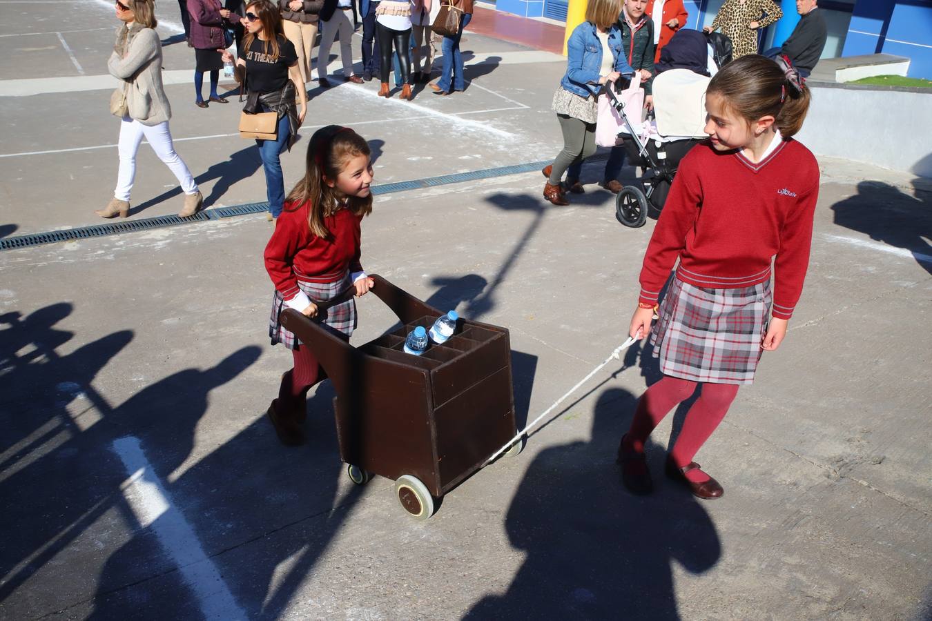 La Semana Santa «chiquita» del colegio La Salle de Córdoba, en imágenes