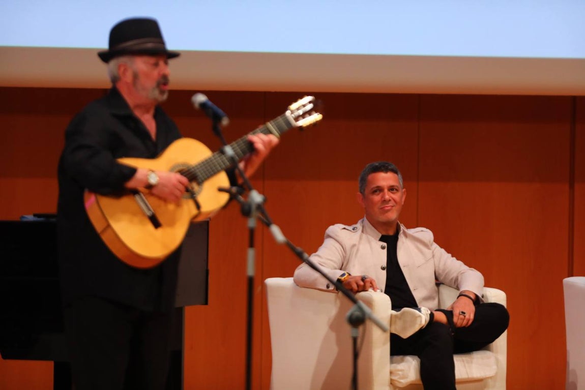 Alejandro Sanz ya es Hijo Adoptivo de Cádiz