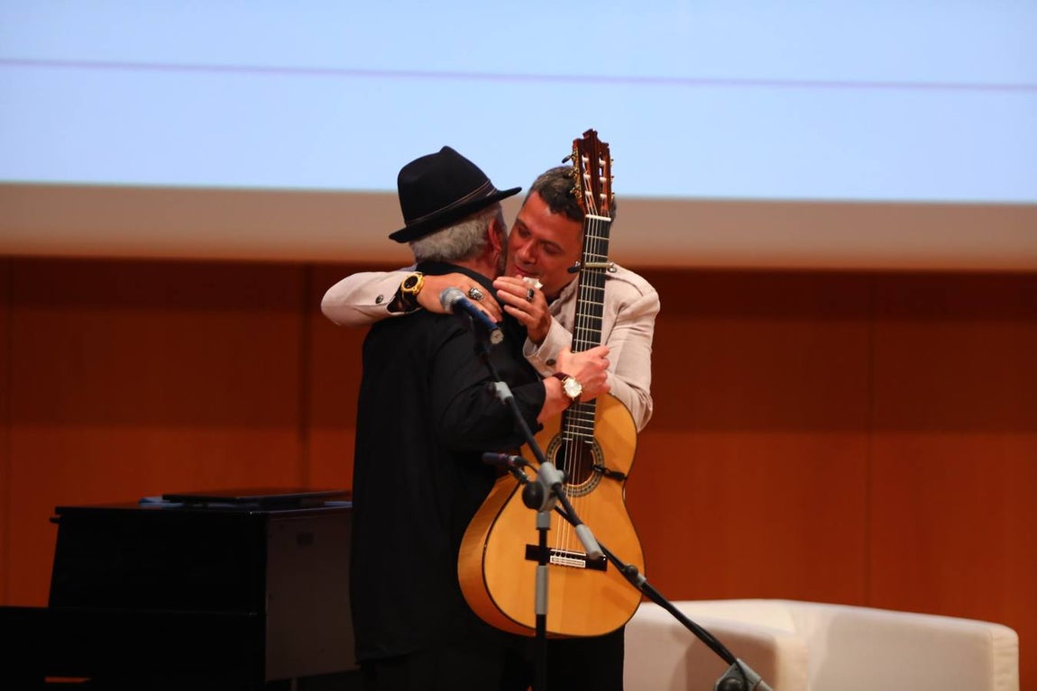 Alejandro Sanz ya es Hijo Adoptivo de Cádiz