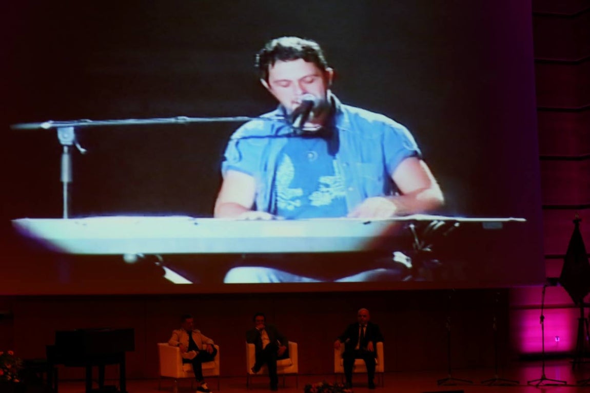 Alejandro Sanz ya es Hijo Adoptivo de Cádiz