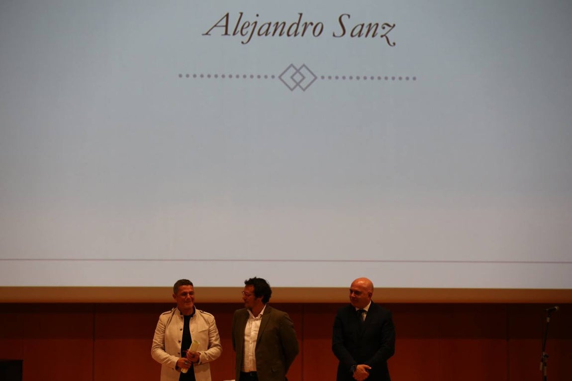Alejandro Sanz ya es Hijo Adoptivo de Cádiz