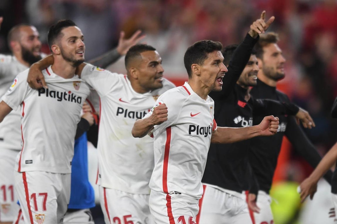 Crónica gráfica del derbi Sevilla-Betis en el Pizjuán