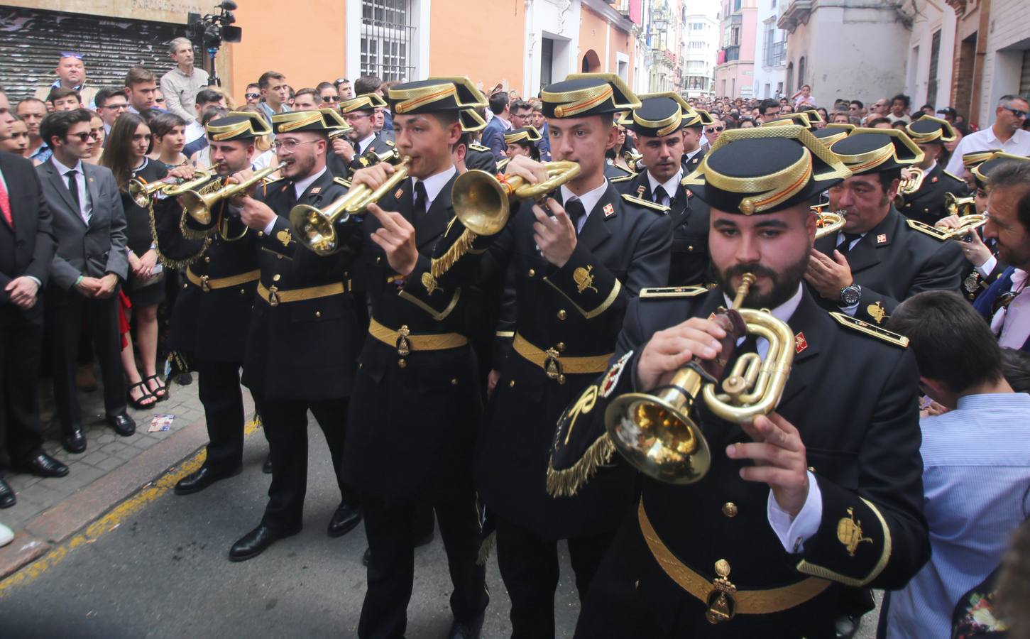 En imágenes, salida procesional de Jesús Despojado el Domingo de Ramos