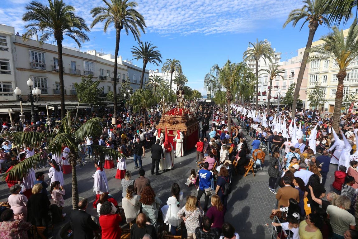 FOTOS: Las Penas en la Semana Santa de Cádiz 2019. Domingo de Ramos
