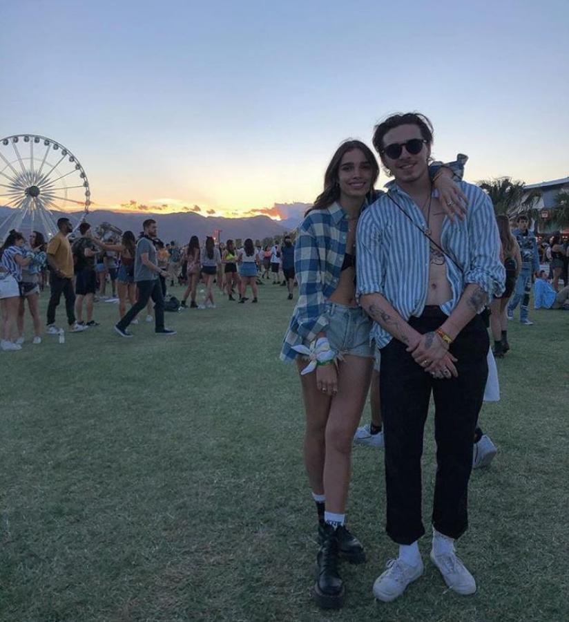 Brooklyn Beckham y Hana Cross. 
