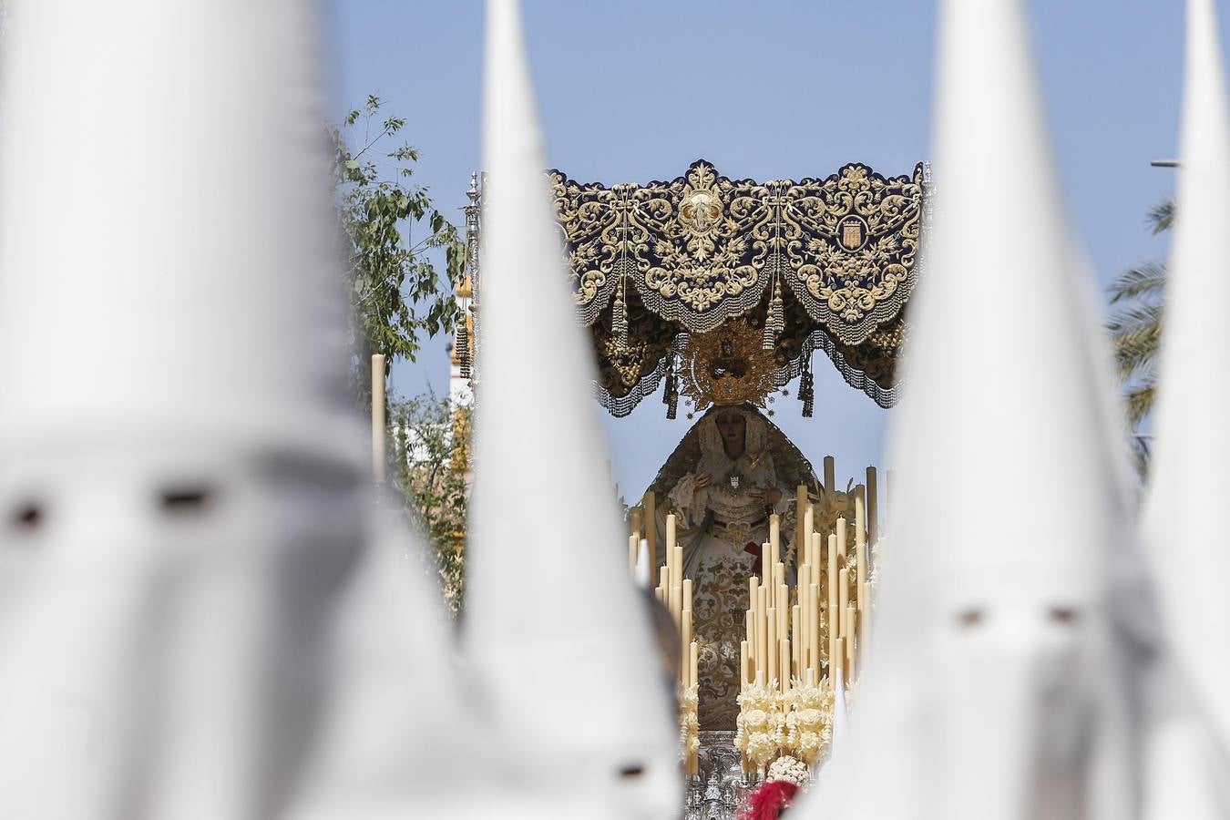 La procesión de la Hermanda de la Merced de Córdoba, en imágenes