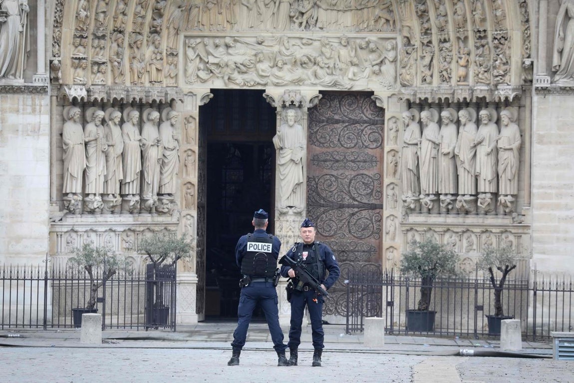 En imágenes: Así ha quedado la catedral de Notre Dame tras el incendio