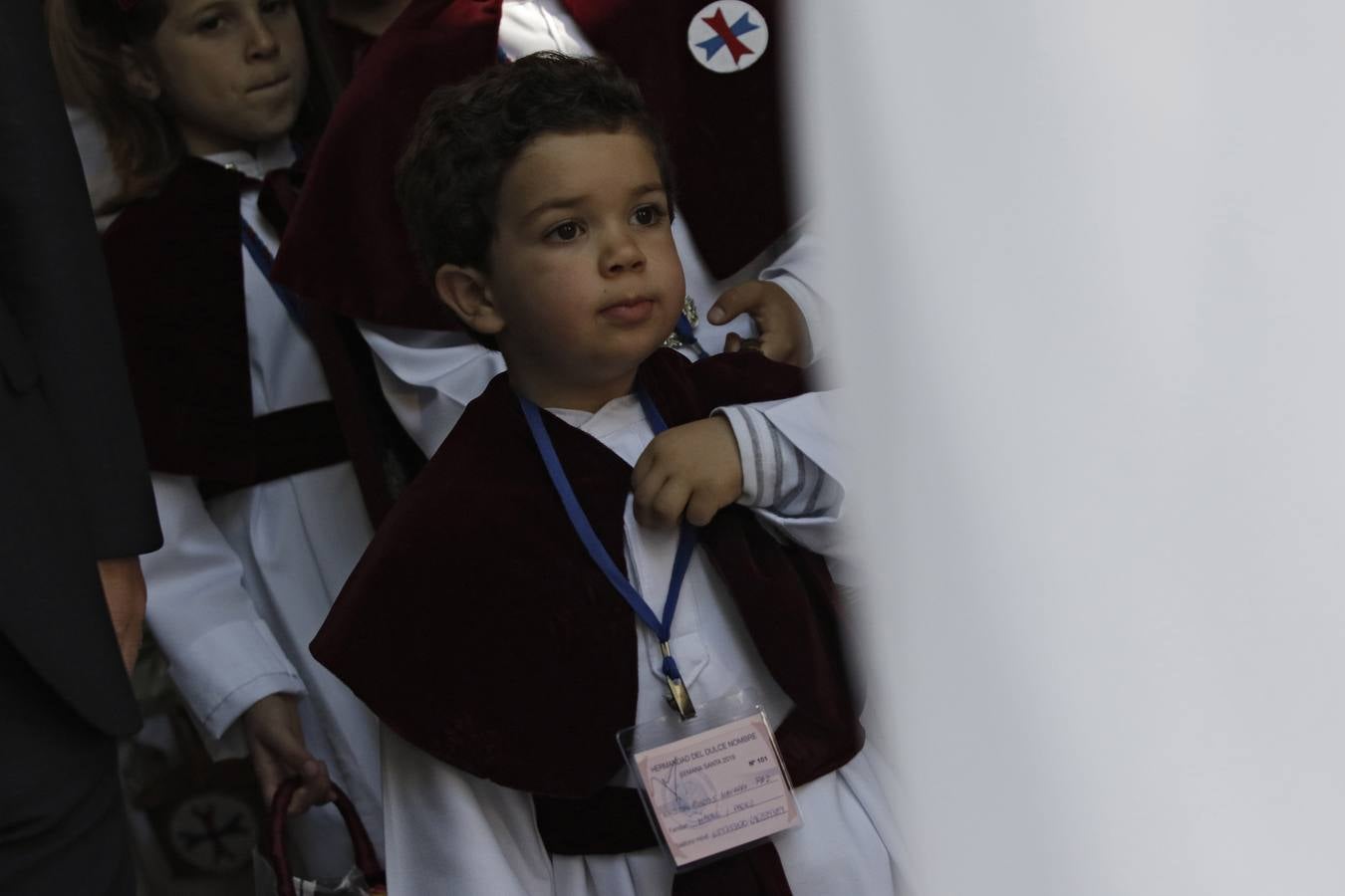 San Lorenzo se echa a la calle para admirar la salida del Dulce Nombre