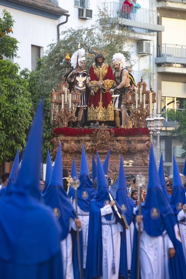 La procesión del Prendimiento de Córdoba, en imágenes