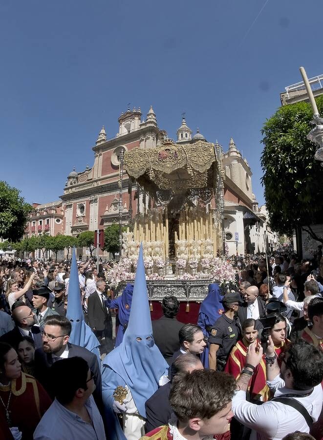 San Esteban abre el paso por la Carrera Oficial este Martes Santo