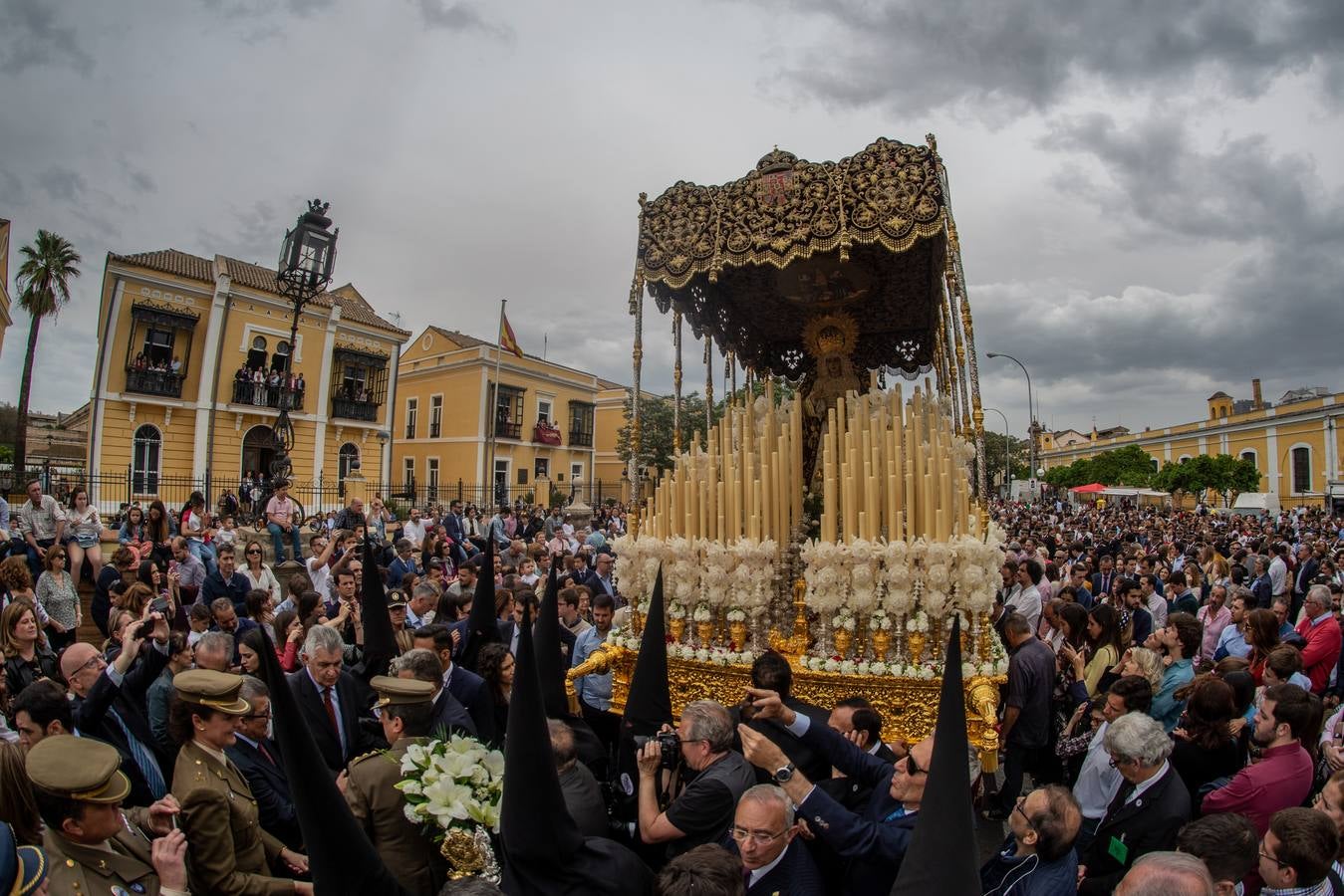 Impresionantes imágenes de la hermandad de San Bernardo