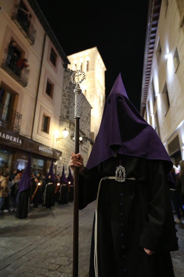 El Cristo Redentor y el de la Humildad procesionan en Toledo