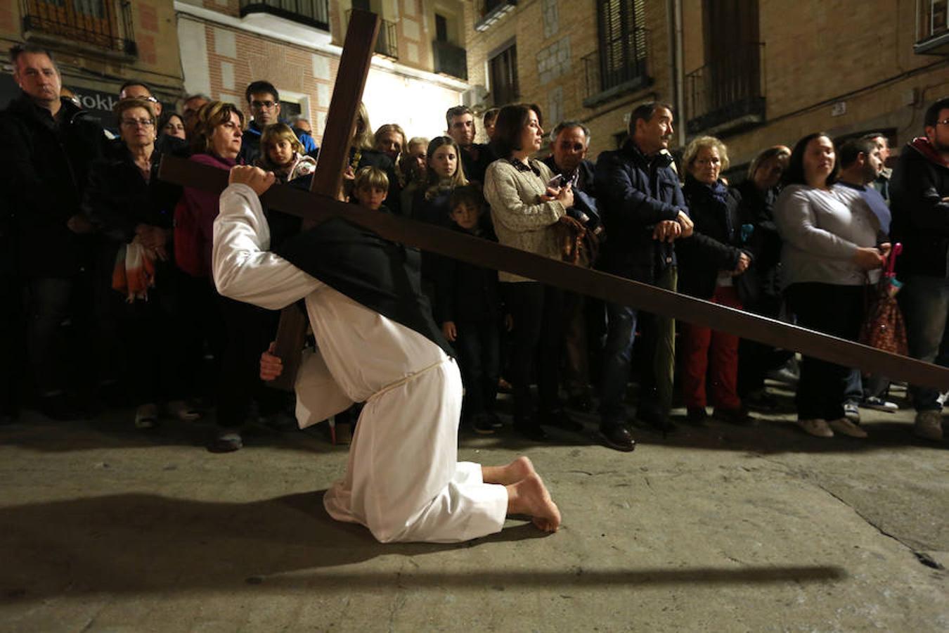 El Cristo Redentor y el de la Humildad procesionan en Toledo