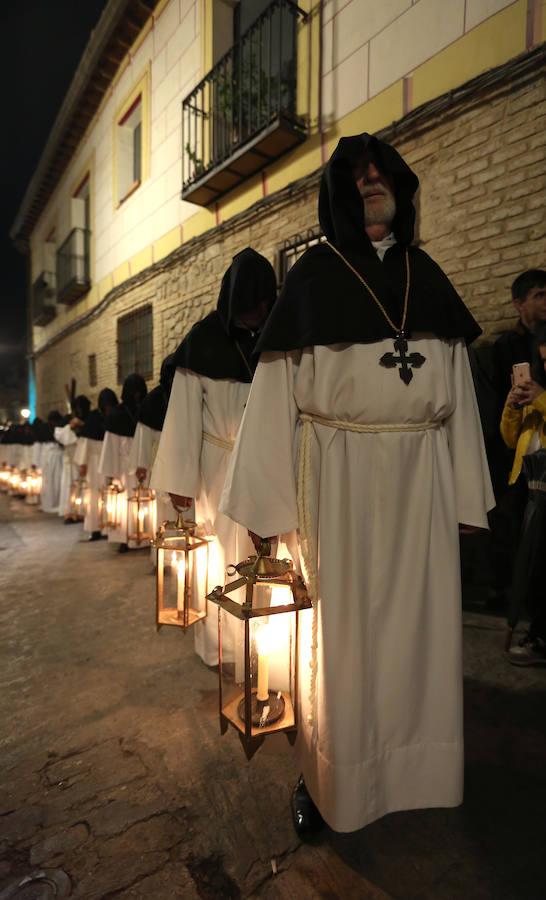 El Cristo Redentor y el de la Humildad procesionan en Toledo