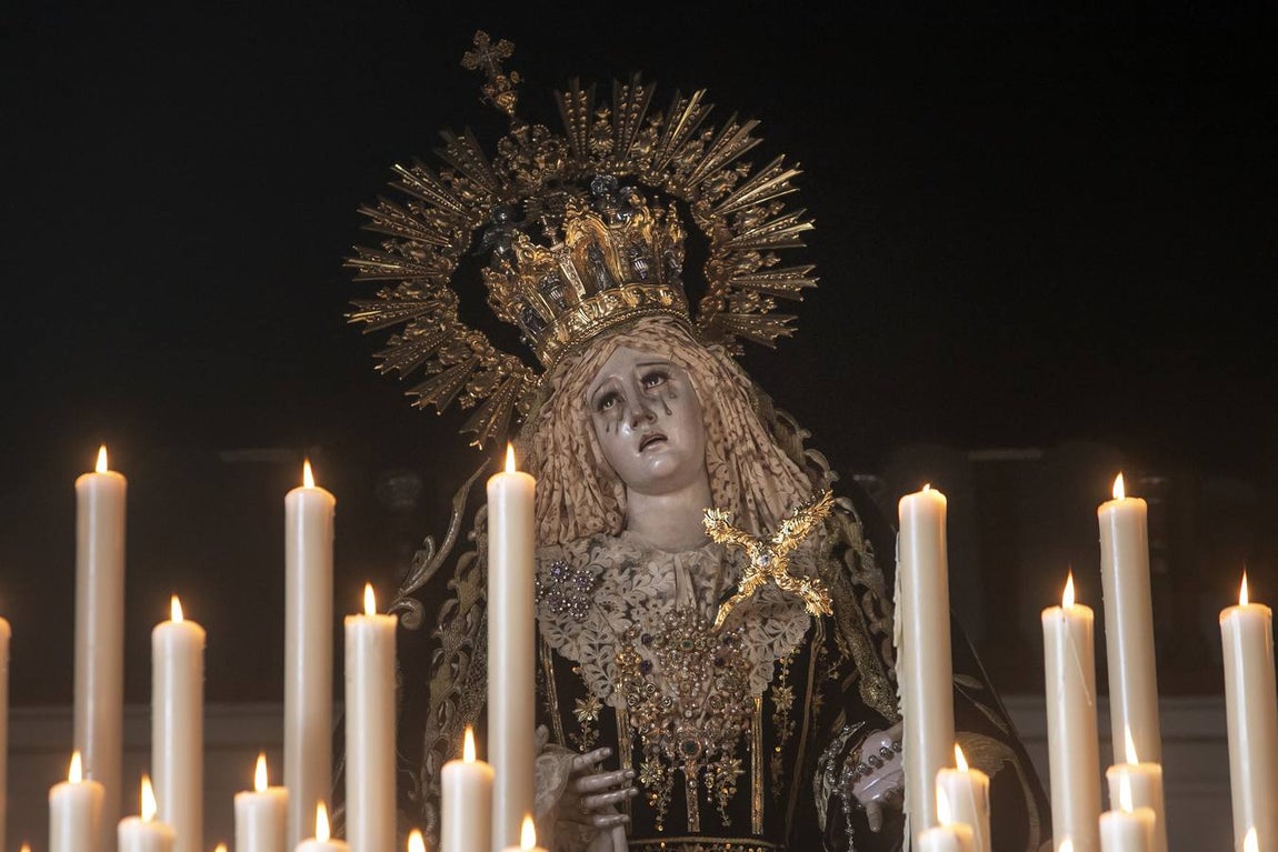 En imágenes, la pena del Nazareno de Córdoba