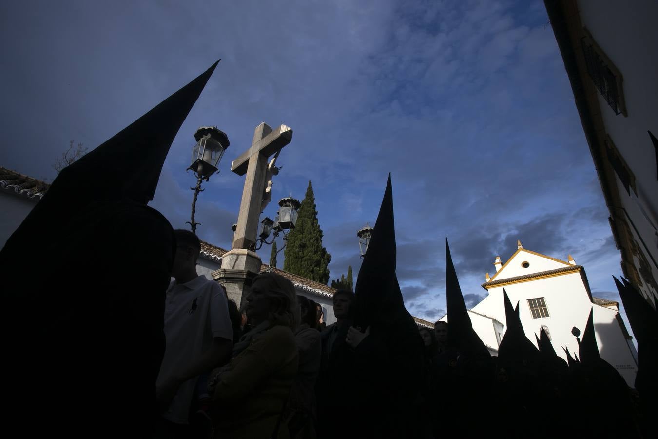 La tristeza en los Dolores de Córdoba, en imágenes