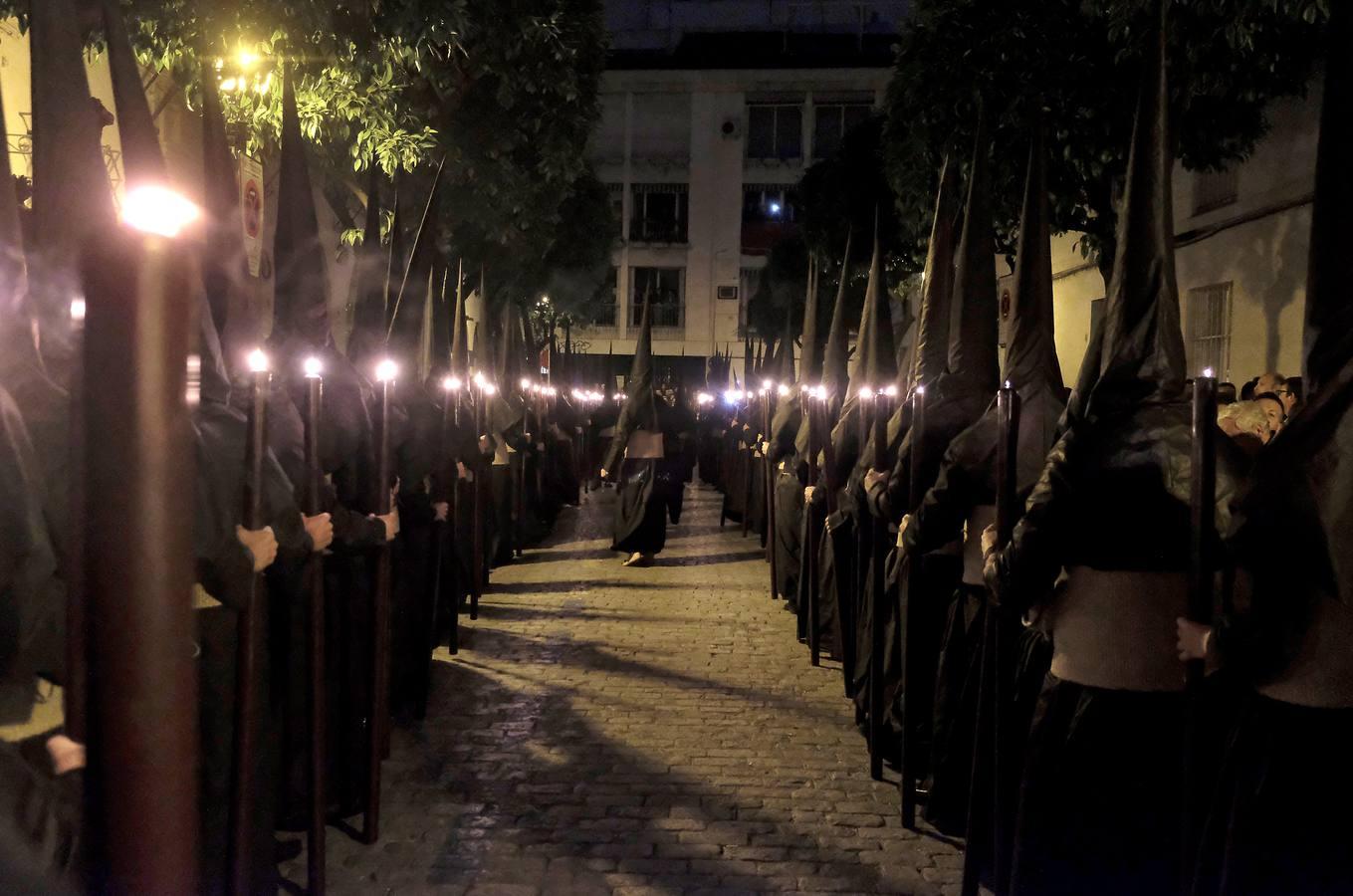 Recogimiento en la salida de El Silencio en la Madrugada